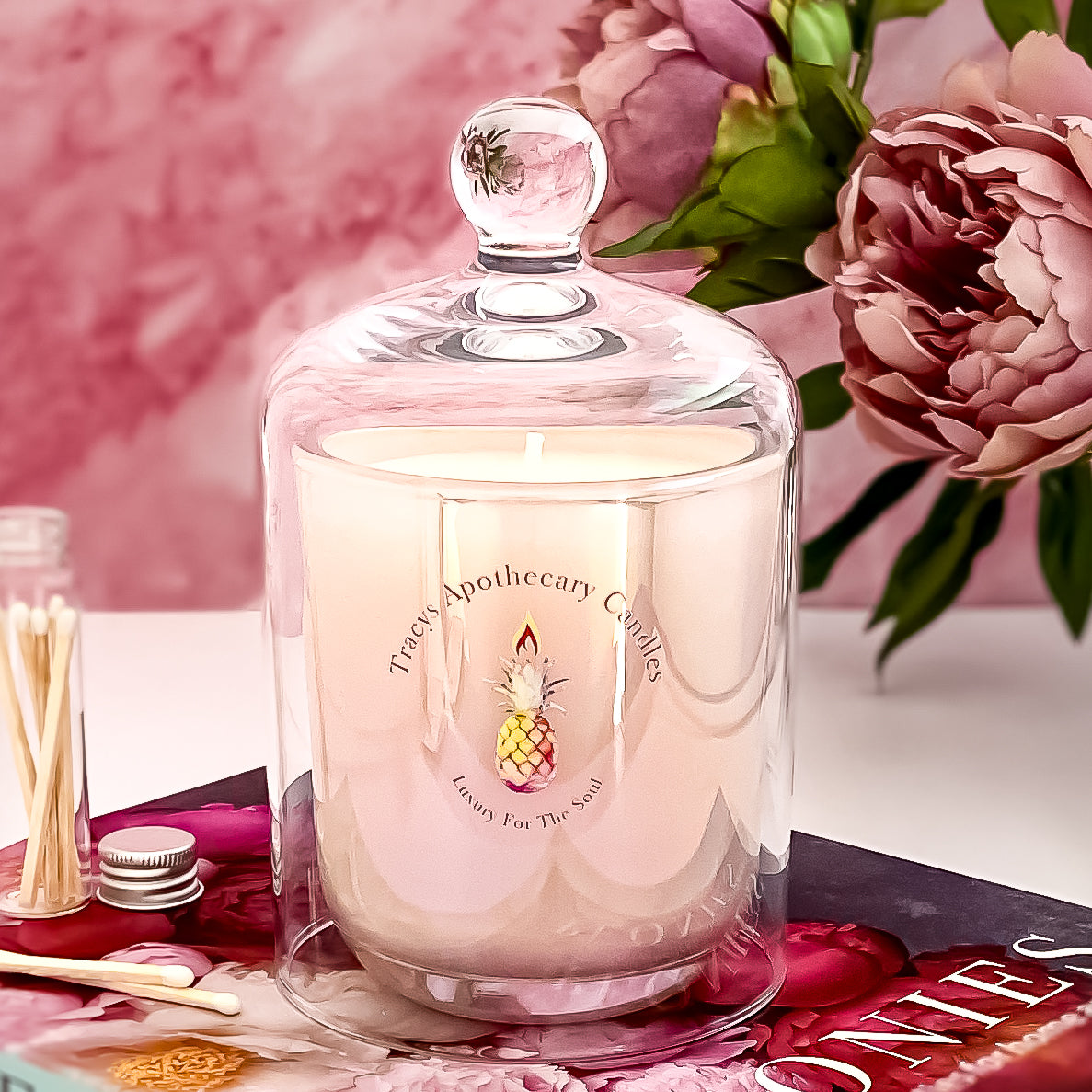 Aurelia Cloche Candle